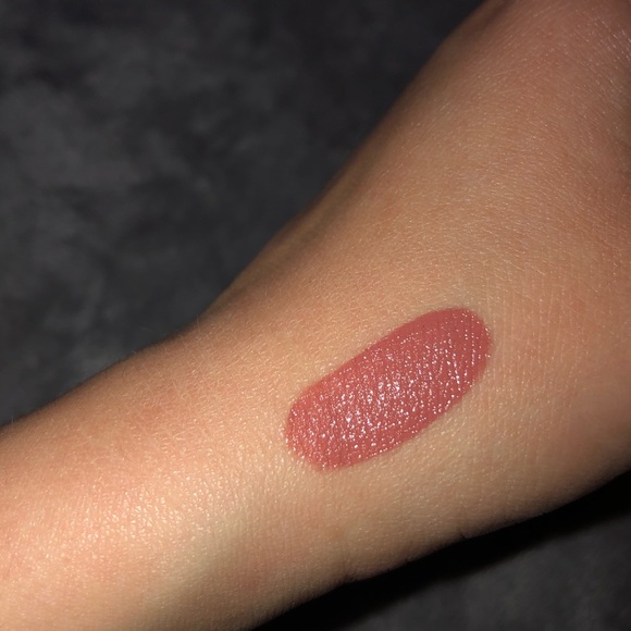 9 lipsticks/ NYX Liquid Suede cream/ Sephora Plump Lip Gloss/ L’Oréal, Clarins - Picture 6 of 13